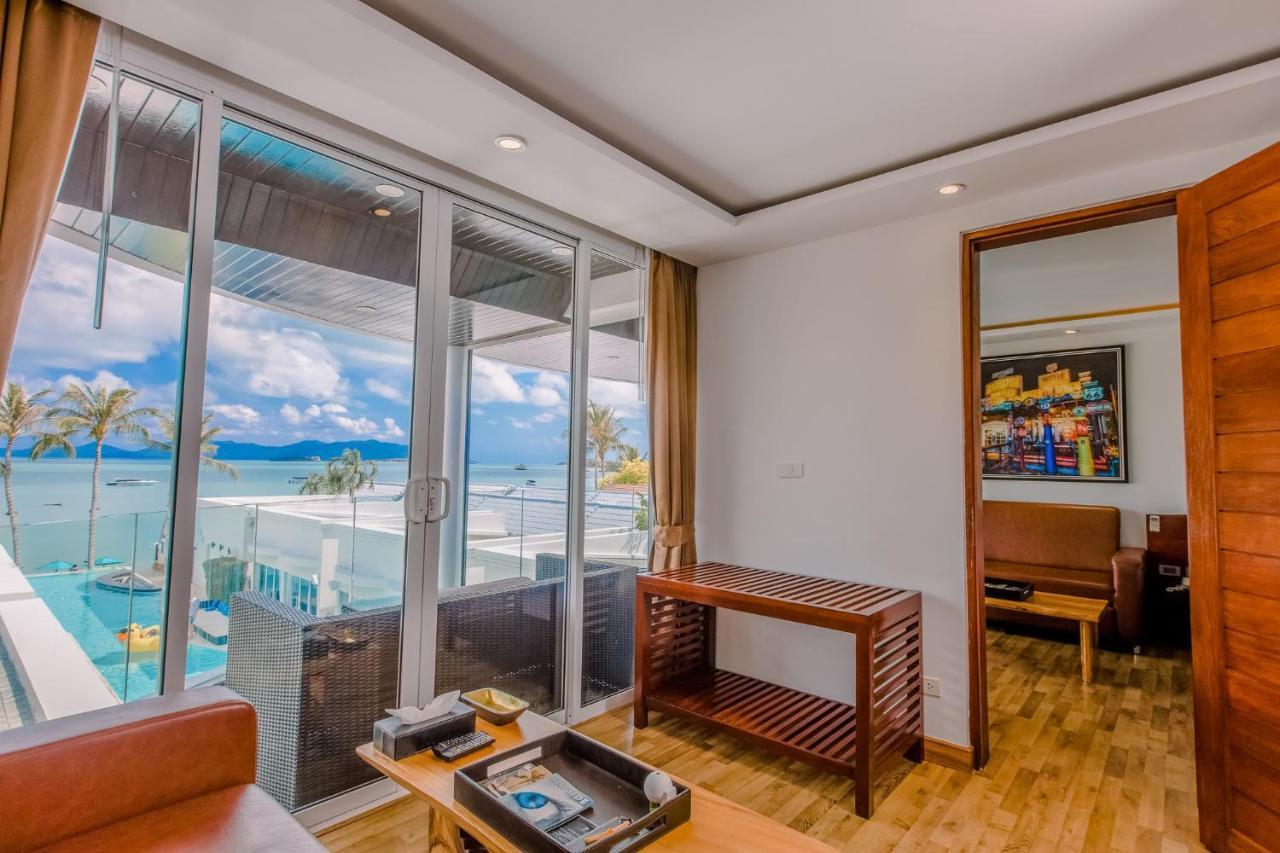 The Privilege Hotel Ezra Beach Club Bang Rak Beach  Exterior foto