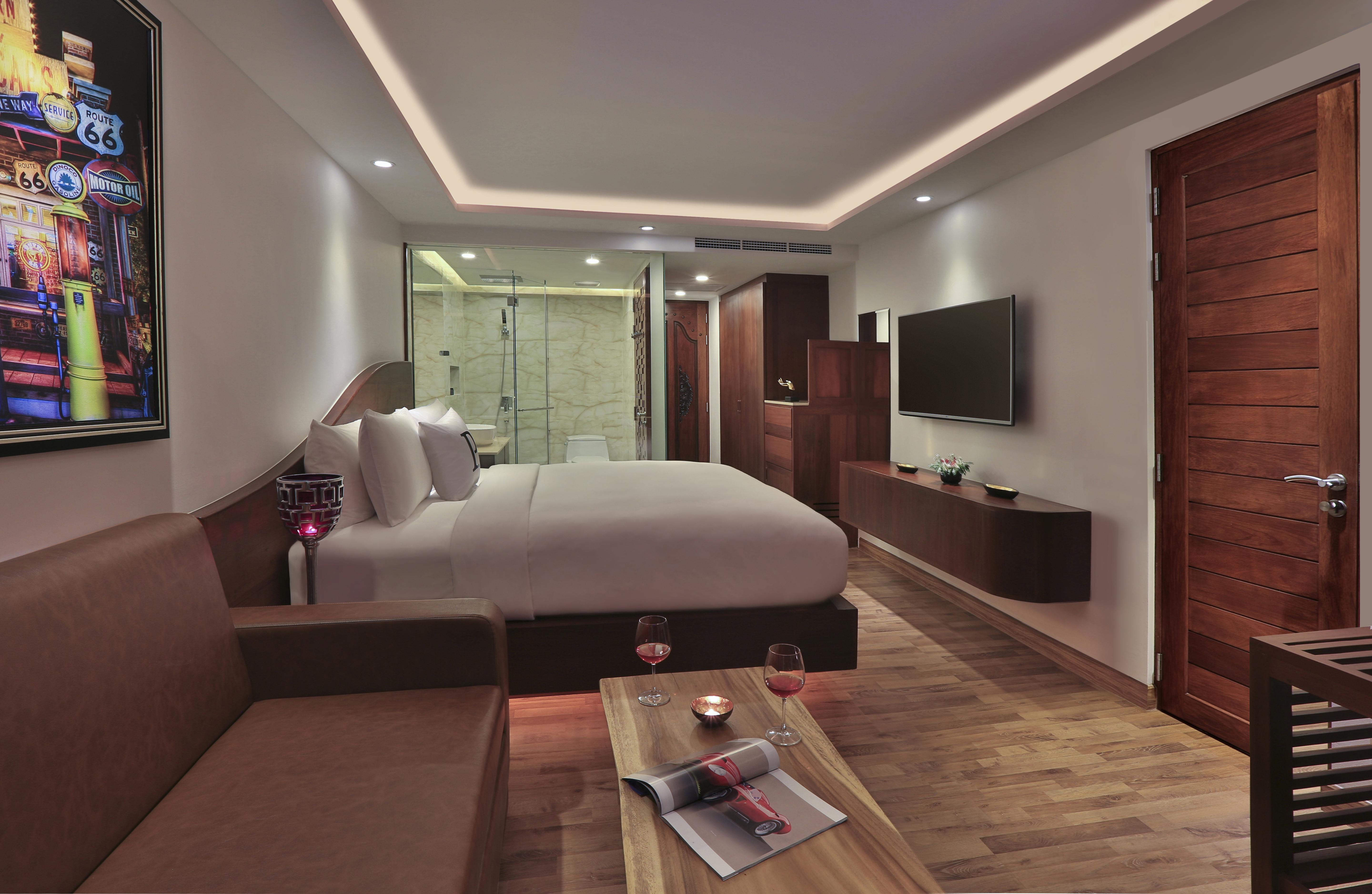The Privilege Hotel Ezra Beach Club Bang Rak Beach  Exterior foto