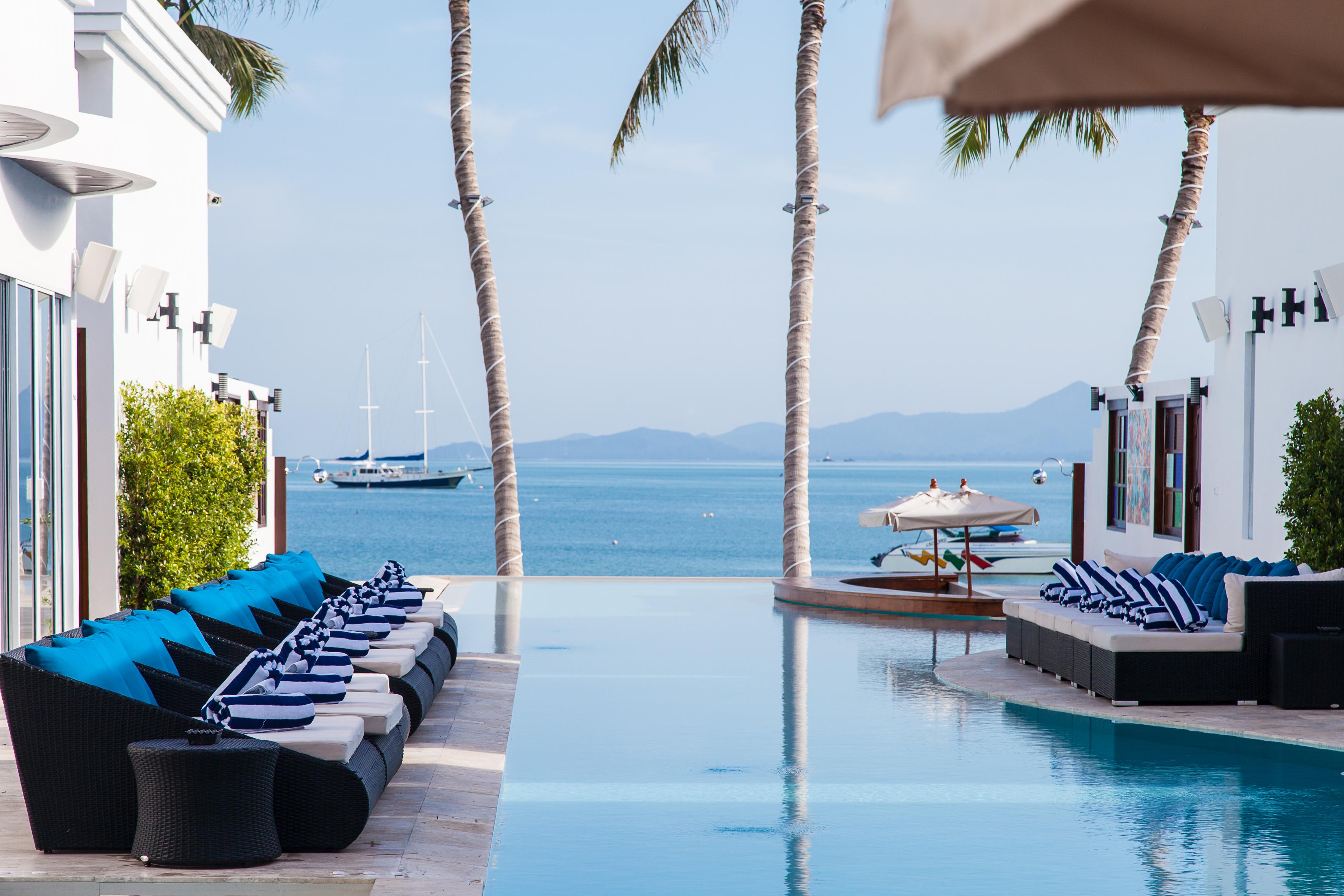 The Privilege Hotel Ezra Beach Club Bang Rak Beach  Exterior foto