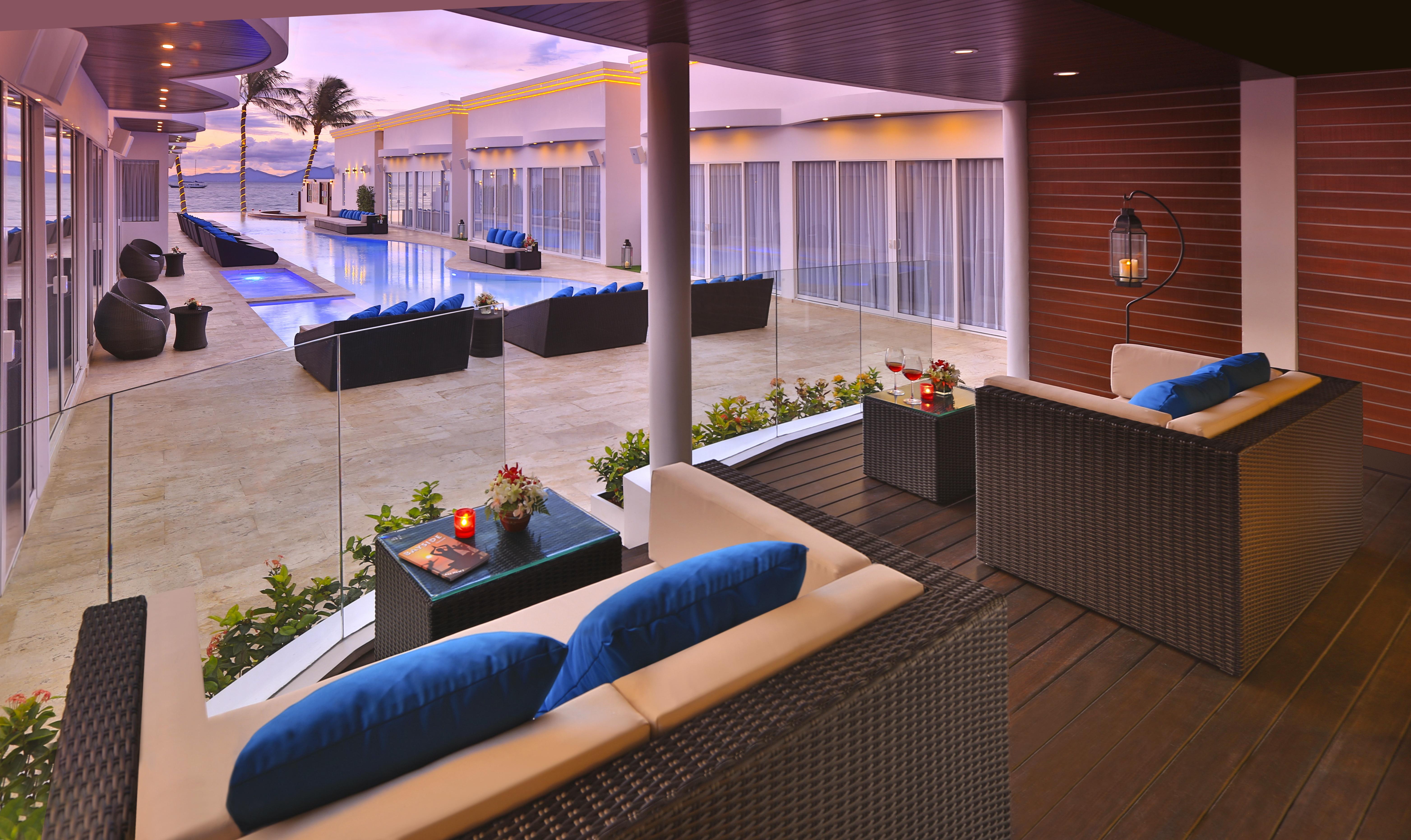 The Privilege Hotel Ezra Beach Club Bang Rak Beach  Exterior foto