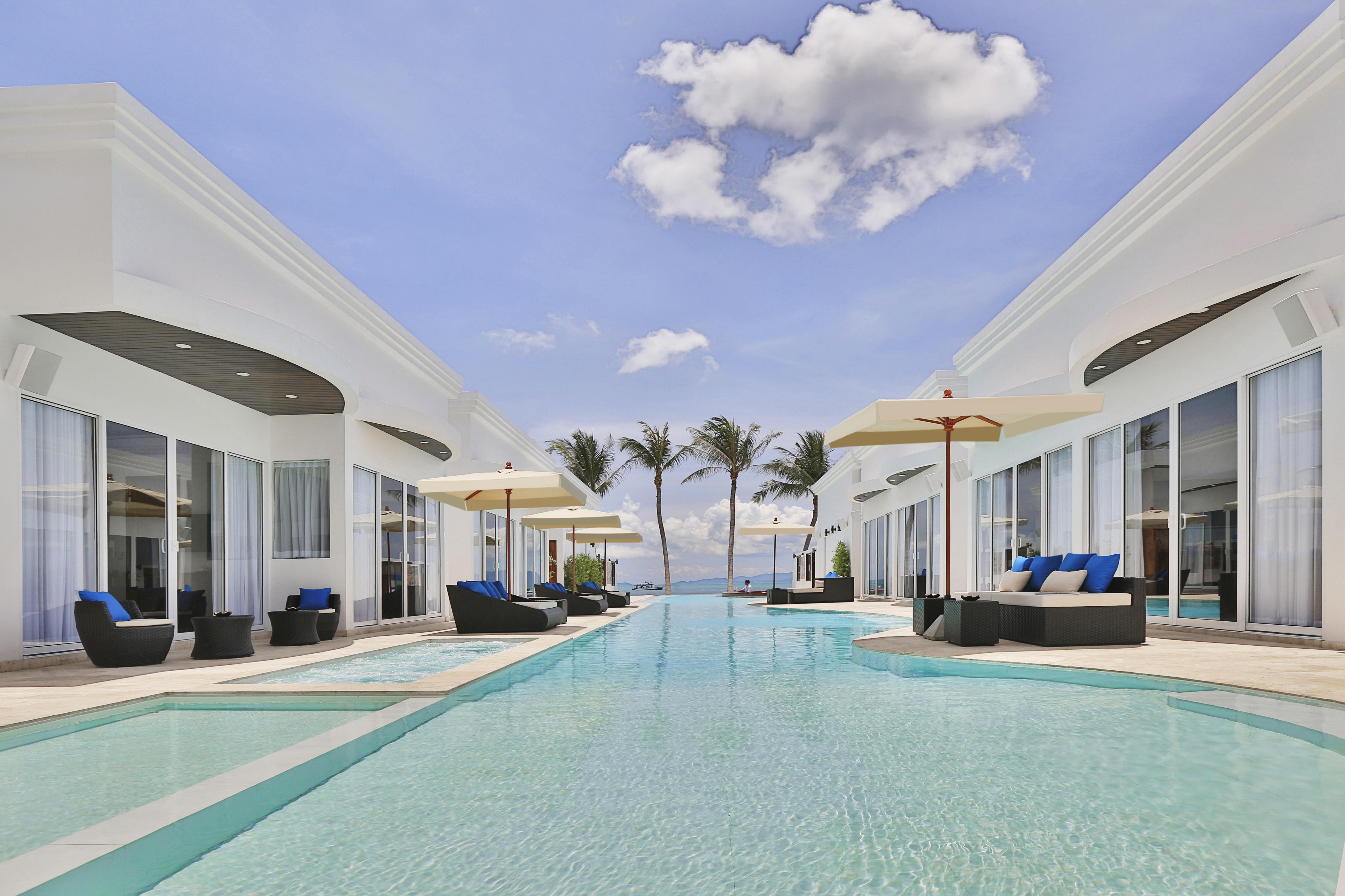The Privilege Hotel Ezra Beach Club Bang Rak Beach  Exterior foto