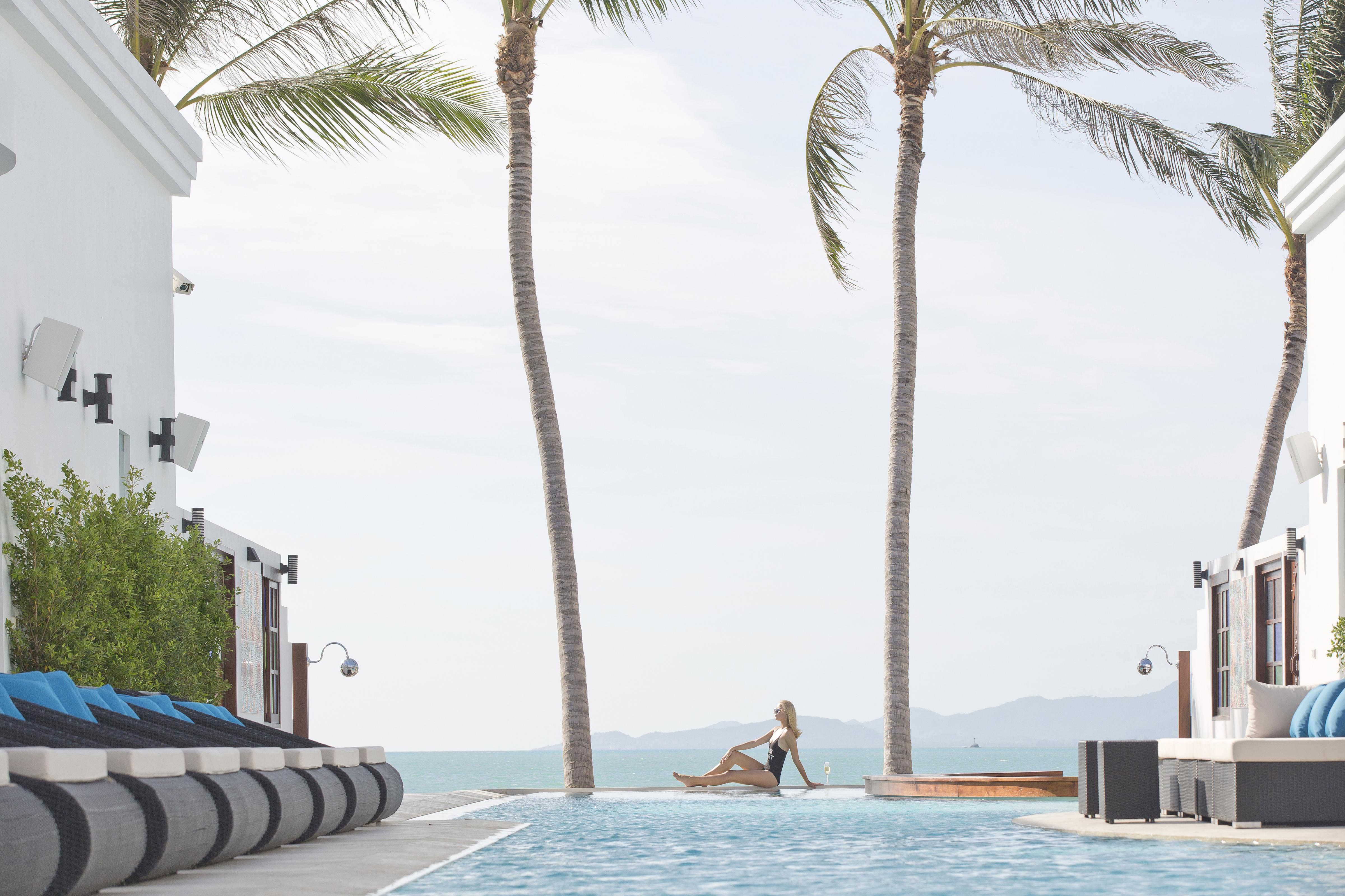 The Privilege Hotel Ezra Beach Club Bang Rak Beach  Exterior foto